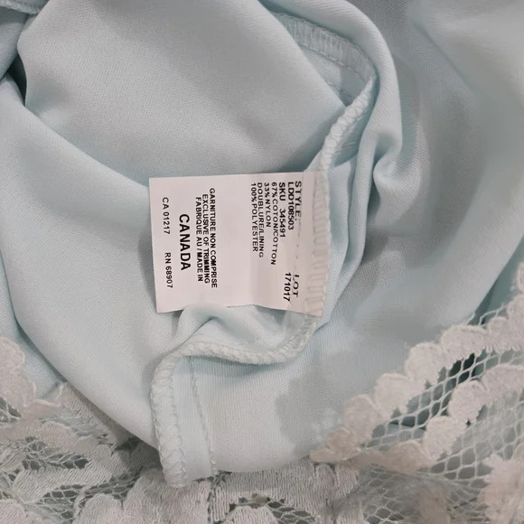 NWT - Le Chateau Lace Midi Dress in Light, Pastel Blue - Picture 5 of 6